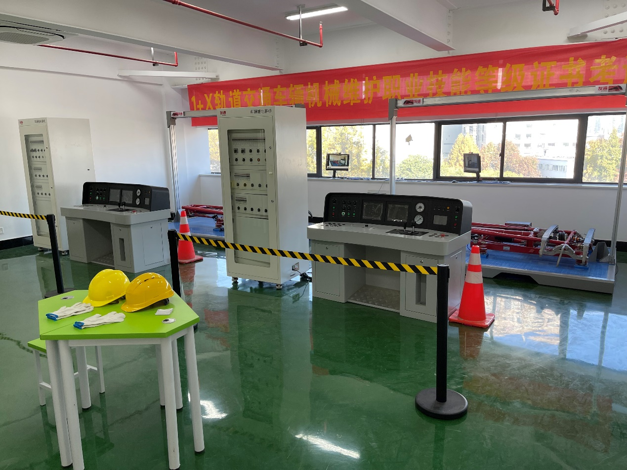 1+X軌道交通車輛機械維護職業技能等級證書浙江機電職業技術學院試點第一次考試順利完成